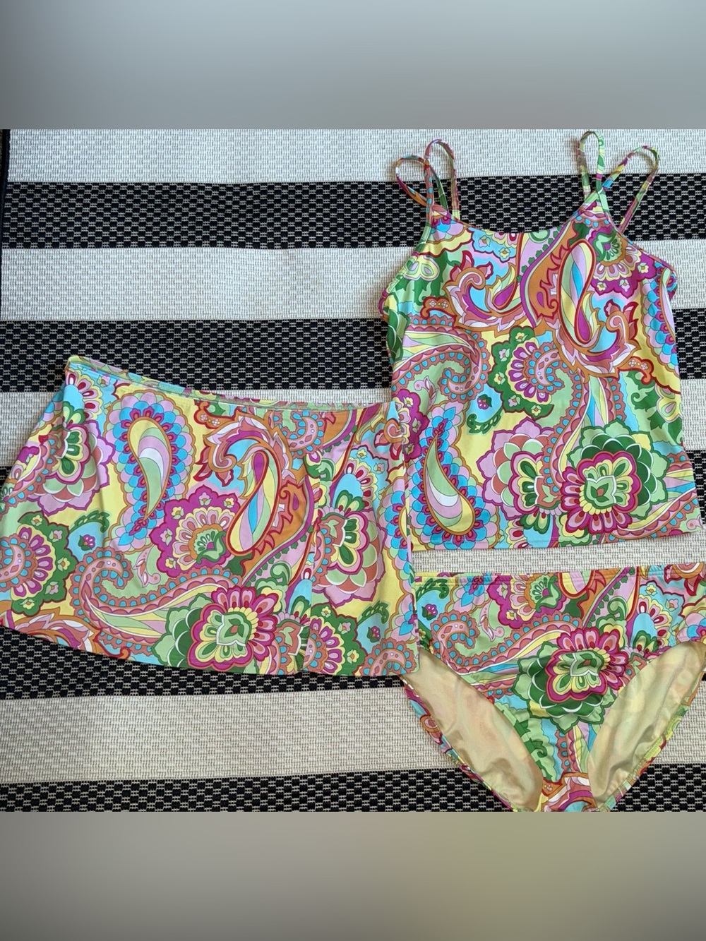 Lands’ End Size 14 Paisley Tankini Swim Set With Skirt